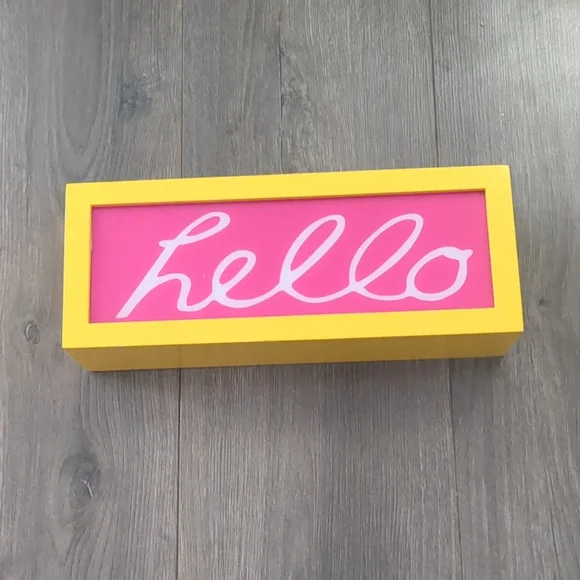 Light up hello block! - Picture 1 of 2